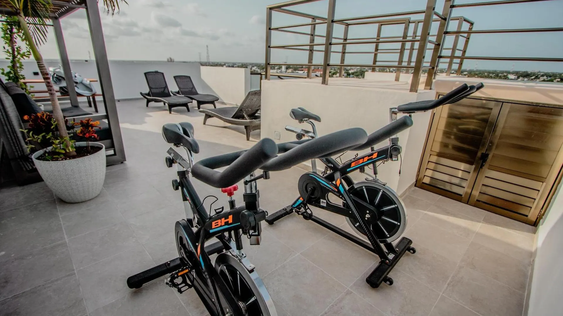Condos With Ocean View Pool In Av 10 & 60 Street Playa del Carmen Mexiko