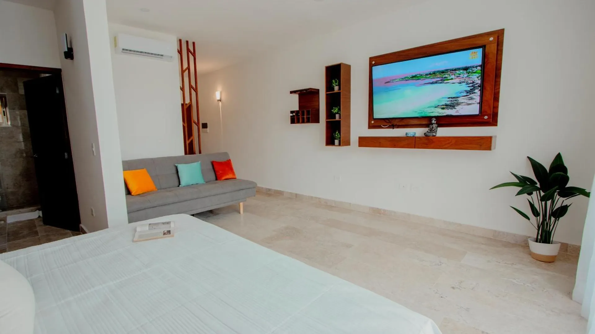Condos With Ocean View Pool In Av 10 & 60 Street Playa del Carmen Apartment